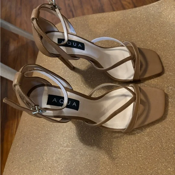 Brown leather heeled thong sandals 7.5 - Picture 2 of 8